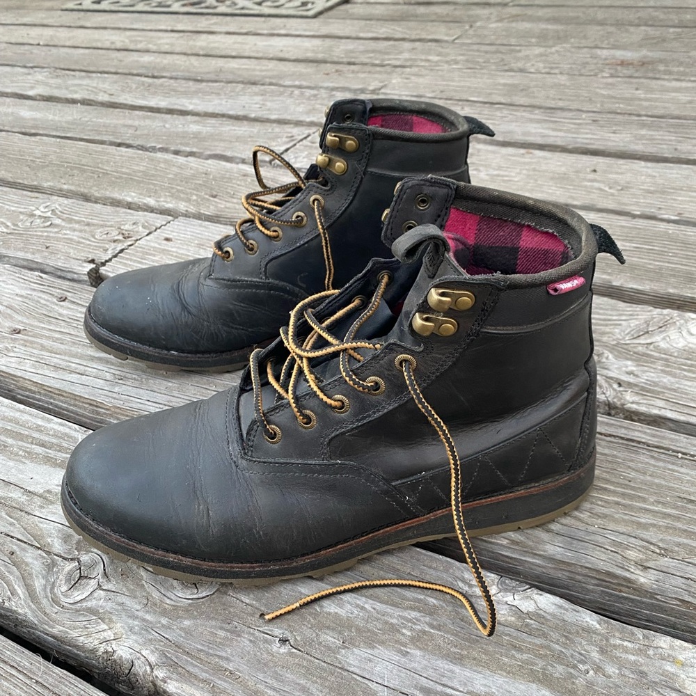 Vans boots.